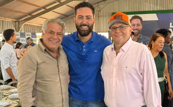 Luiz do Carmo brilha em festa de Lucas do Vale em Rio Verde