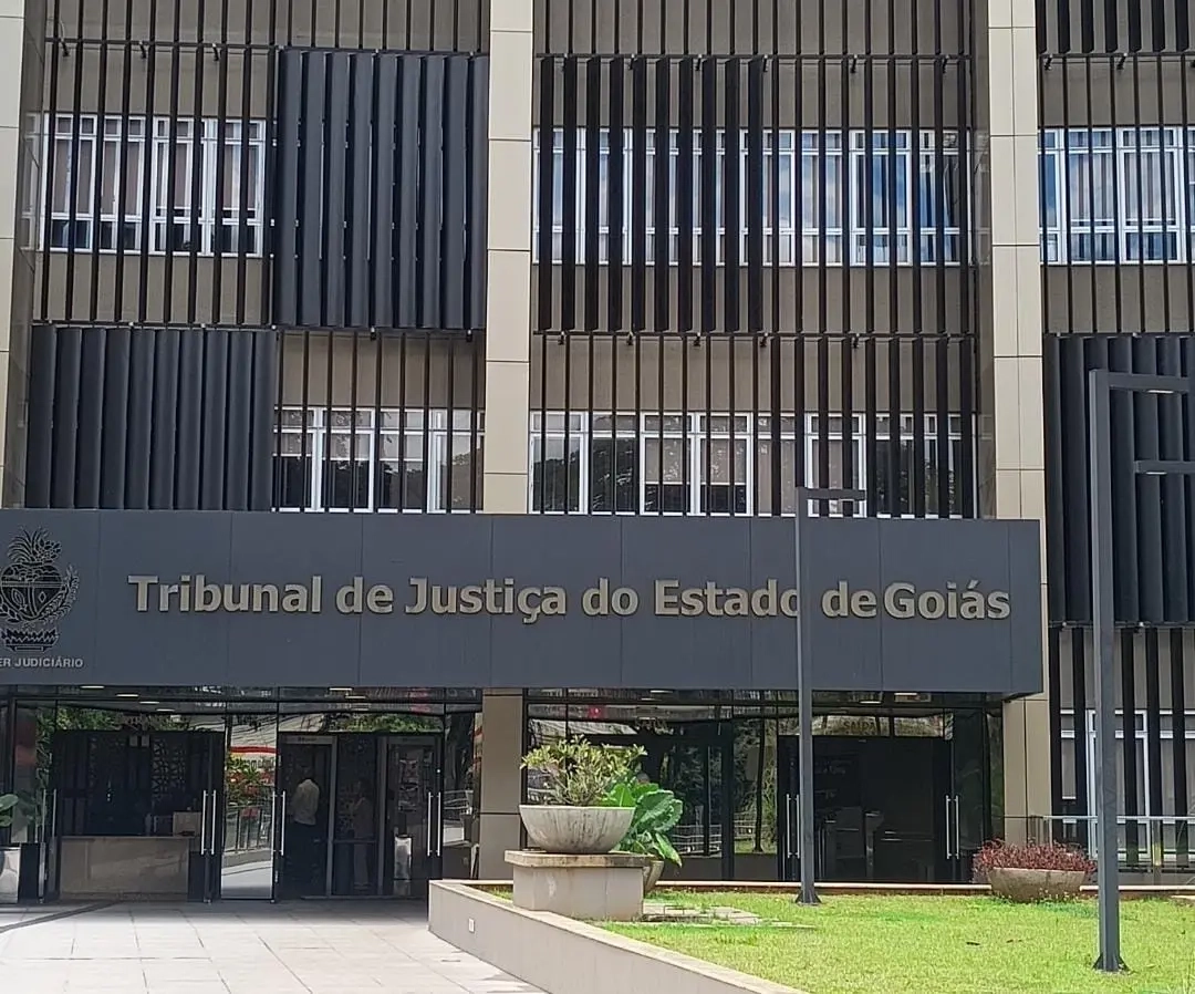 1772559725-1771436363-ad242209-d2b8-4783-b776-f59bb388e3a3 (1)