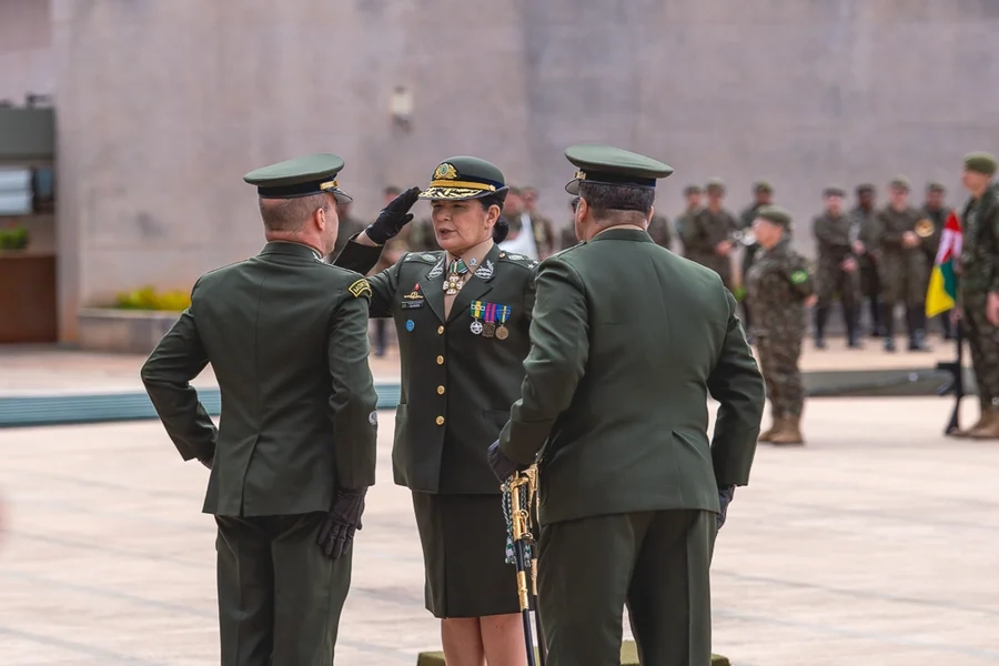 passagem-direcao-hmab-general-claudia-2