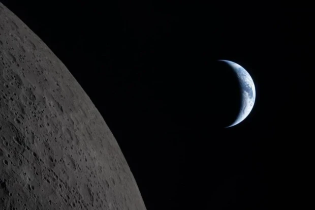 The-Edge-of-Two-Worlds-900x600