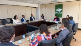 8b881f52-19d4-42d3-9850-ffc863fadd82