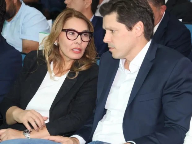 ddef7ec6-a711-4c7c-bcc8-f575a1304e80