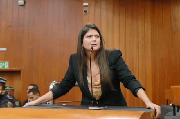 Aava Santiago é vereadora por Goiânia