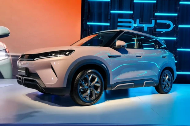 Carro chinês 1300 por 866