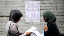 210426-0-mulheres-leem-instrucoes-aos-eleitores-antes-das-proximas-eleicoes-municipais-em-deir-el-balah-na-regiao-central-da-faixa-de-gaza-1777091712162_v2_900x506.jpg