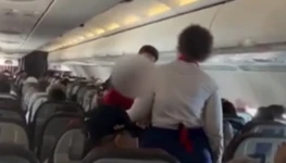 pastora-mirim-causa-confusao-ao-fazer-pregacao-em-voo