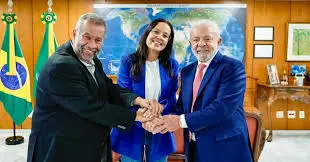 Carlos Lupi e Juliana Brizola e Lula da Silva foto Divulgação Instagram