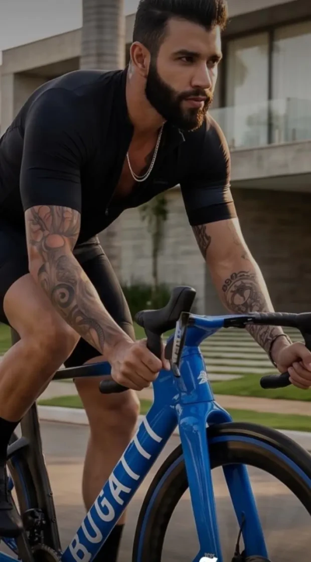 Gustavo Lima com sua Bugatti Foto Divulgação