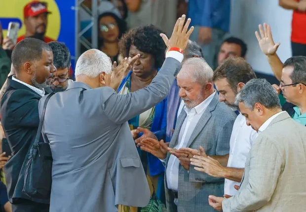 Lula da Silva com evangélicos Foto Ricardo Stuckert