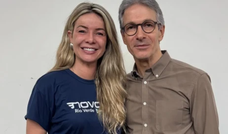 Nayara Barcelos e Romeu Zema foto Facebook 1300 por 867