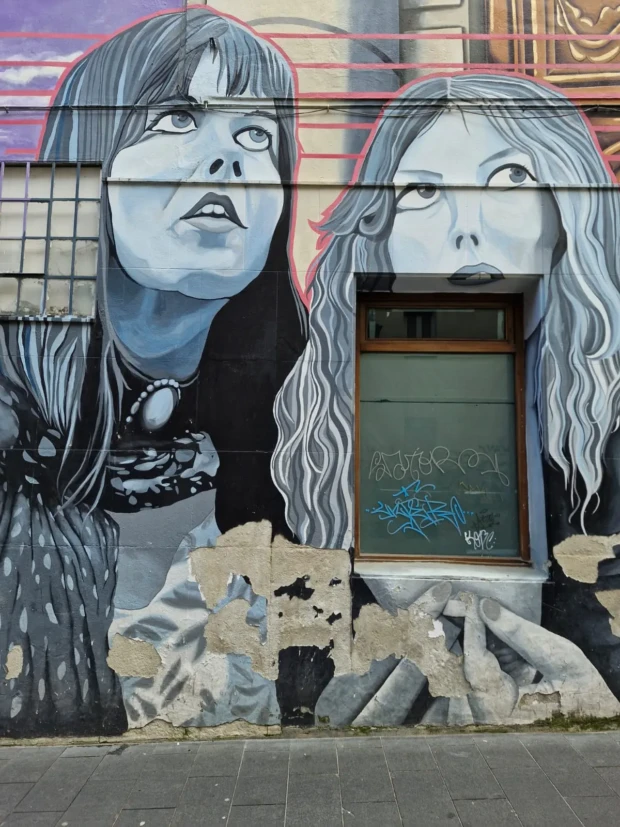 Exemplo de arte urbana na capital do País Basco Foto Marcio Fernandes 2026