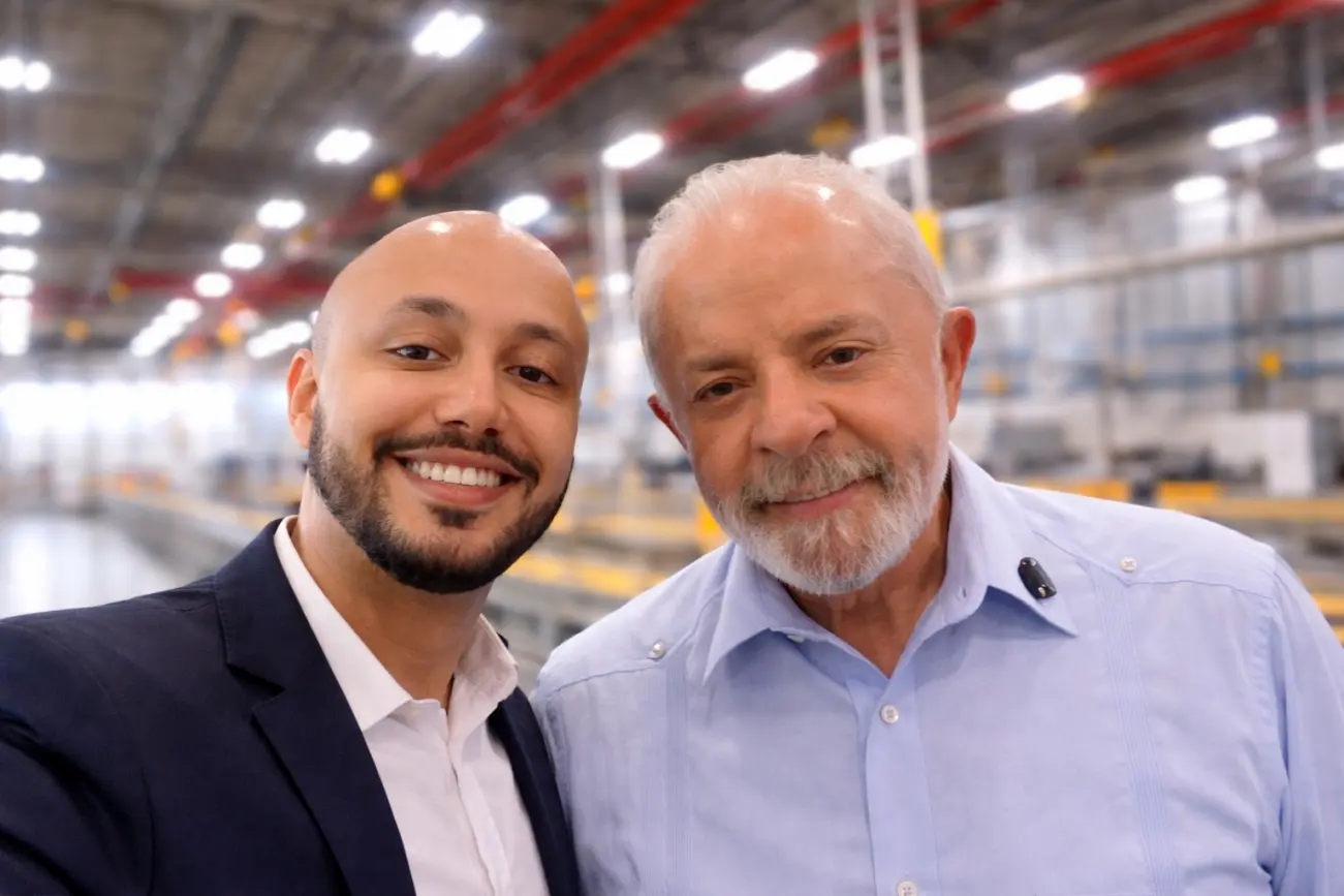 Marcos Carvalho e Lula da Silva Foto Divulgação 867 x 1301