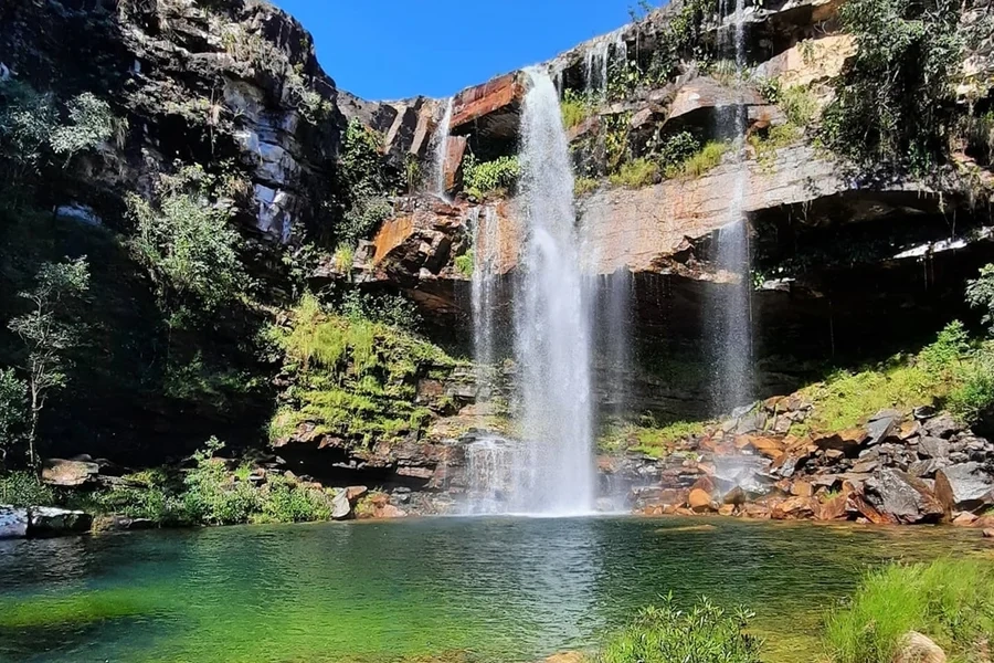 Cachoeira na Chapada dos Veadeiros onde menina foi atacada por onça reabre para visitação