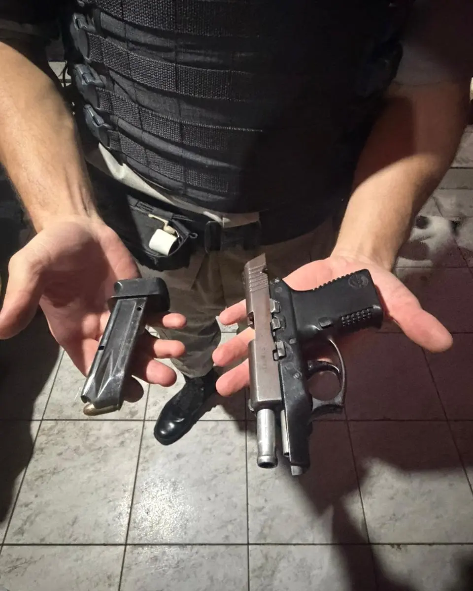 Suspeitos de tráfico são alvo de operação policial em Anicuns; arma e drogas foram apreendidas