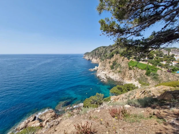 Falésia banhada pelo Mar Mediterrâneo Foto Marcio Fernandes 2026