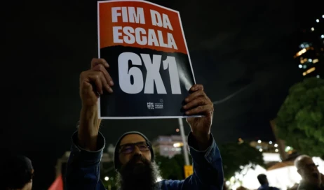 Capa_Fim-da-escala-6x1-o-que-muda-e-quem-se-beneficia-se-proposta-for-aprovada-no-Congresso