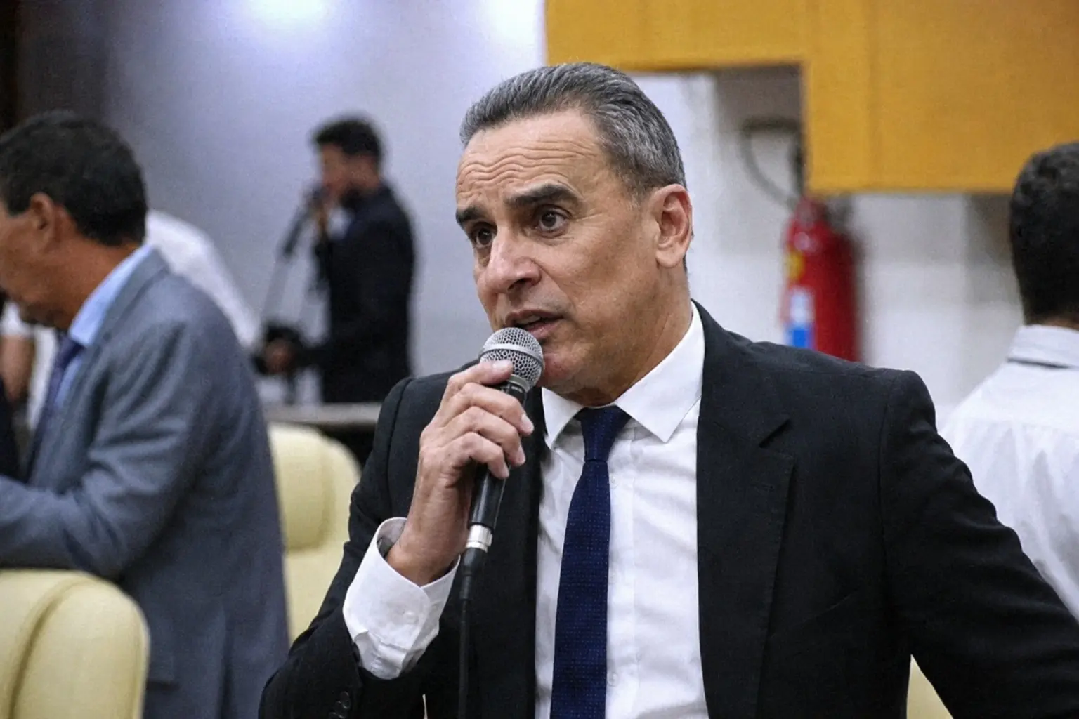 Ex-secretário de Cultura Zander Fábio e mais dois investigados são soltos após término de prisão temporária