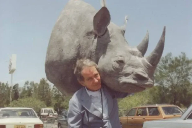 José Hidasi e o rinoceronte 12