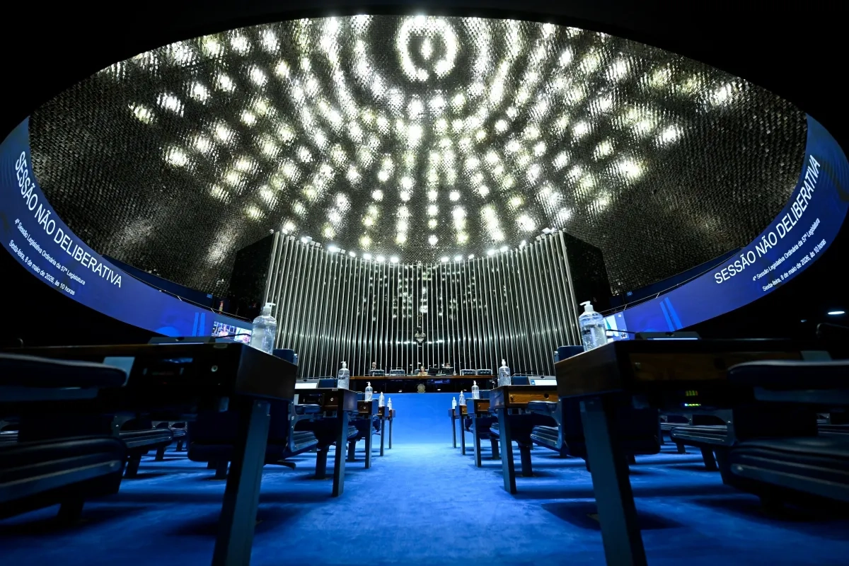PLENARIO-SENADO-08-05-26.jpg