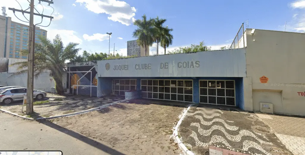 1781125145-joquei-clube-de-goiania-e-desapropriado-foto-google-street-view-1024x519-1.webp