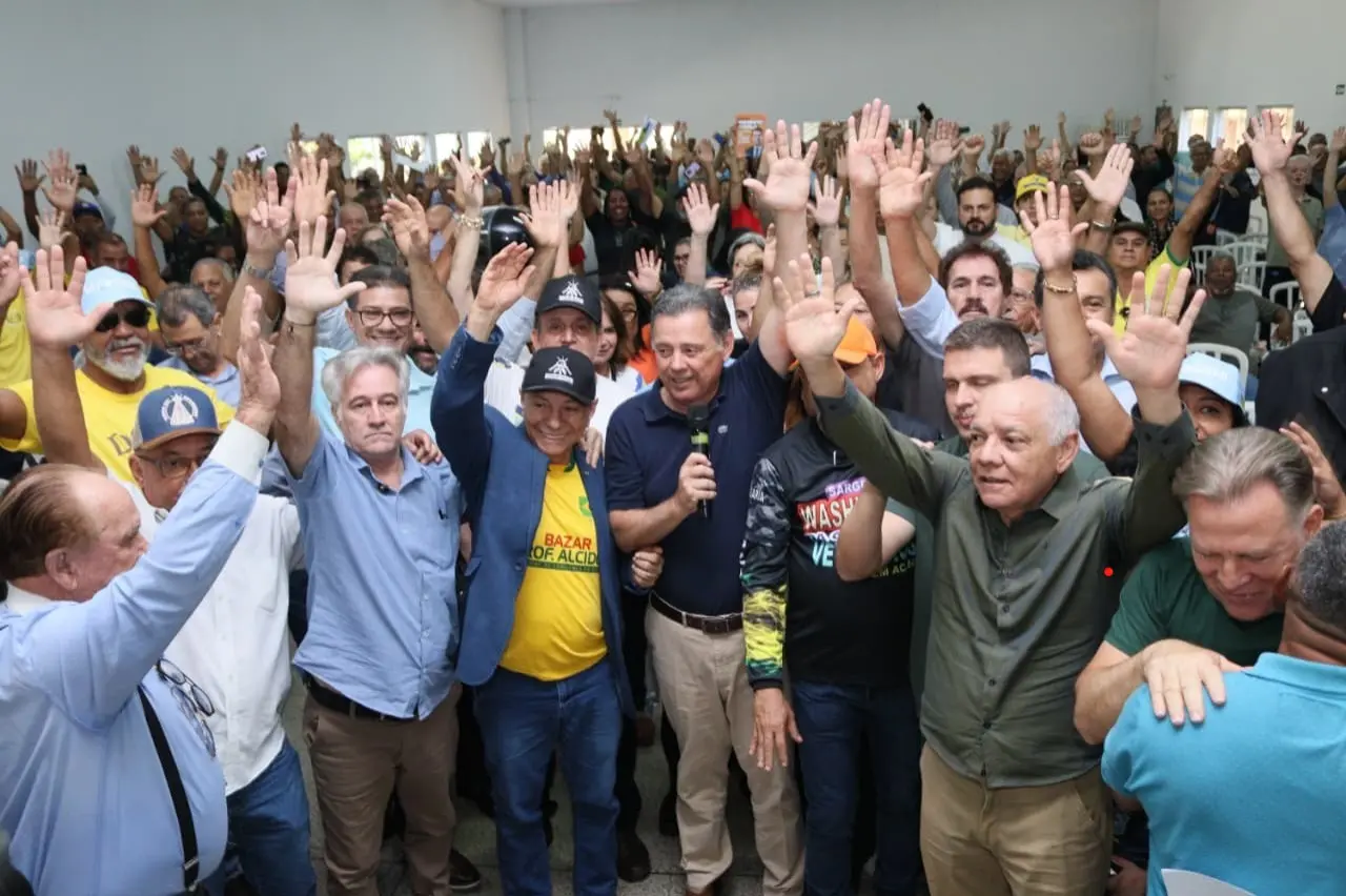 Marconi Perillo com Professor Alcides e Major Araújo e Humberto Teófilo Foto Divulgação do PSDB