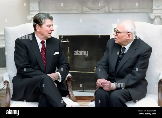 Andrei Voznessiénski e Ronald Reagan ok1