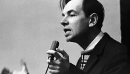 Andrei Voznessiénski. Foto Reprodução