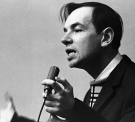 Andrei Voznessiénski. Foto Reprodução