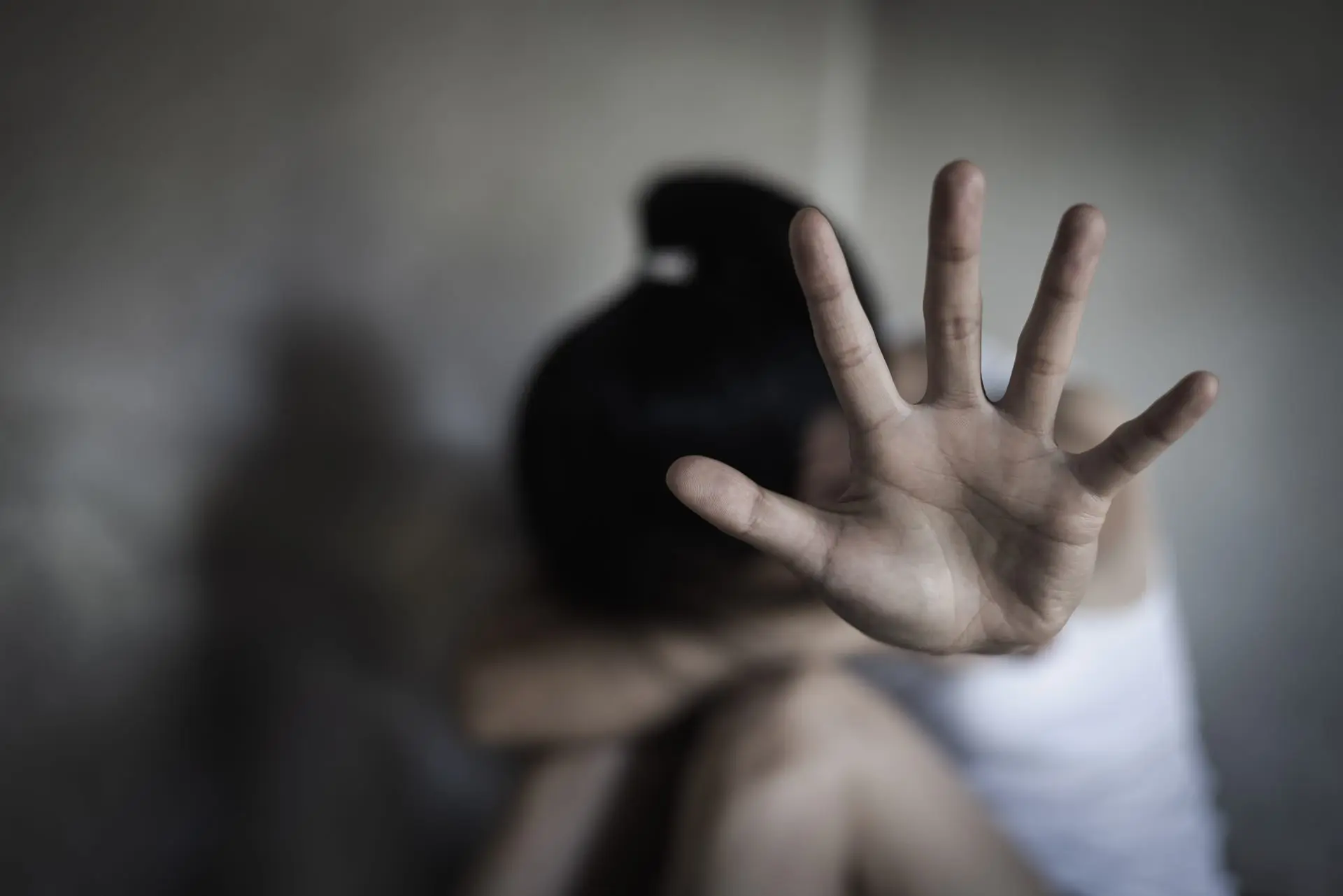 Como-lidar-com-a-violencia-contra-a-mulher-no-ambiente-de-trabalho