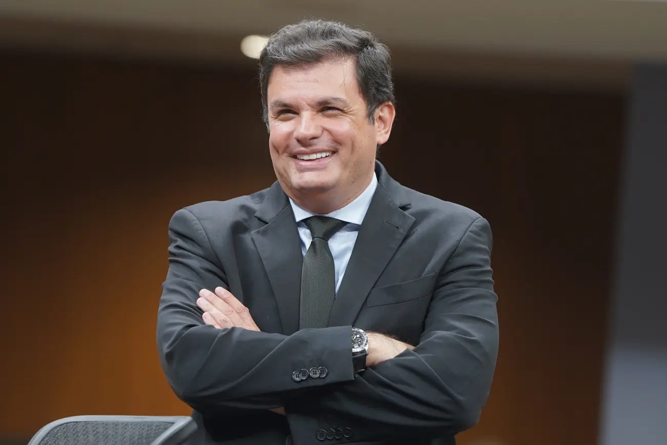Issy Quinan foto Assembleia Legislativa1300 por 867