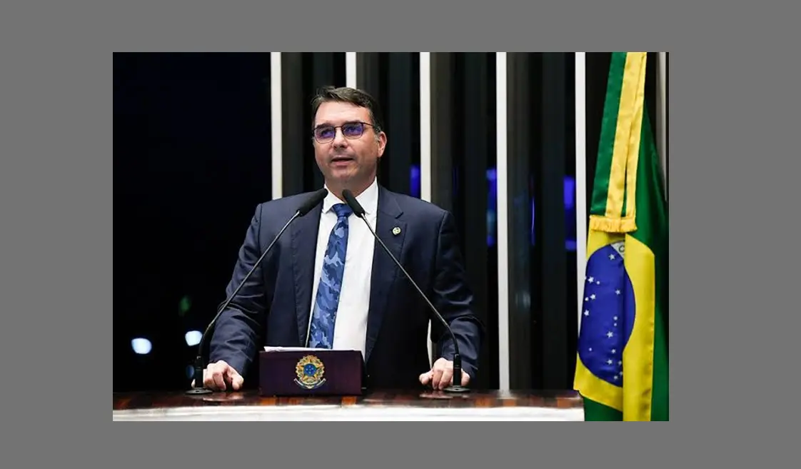 Flávio Bolsonaro foto do Senado ok34