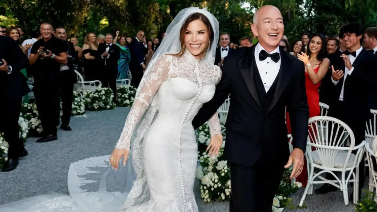 Jeff Bezos e Lauren Sánchez