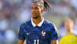 Michael Olive jogador da seleção da França Foto reprodução