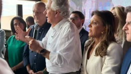 Ronaldo Caiado e José Roberto Arruda e Gracinha Caiado