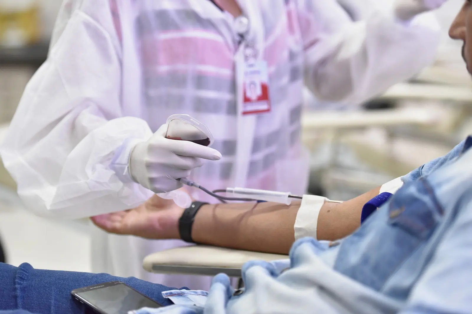 Canetas emagrecedoras e orientação sexual: o que muda nas regras para doação de sangue a partir de 30 de setembro - QTU Questões do Universo