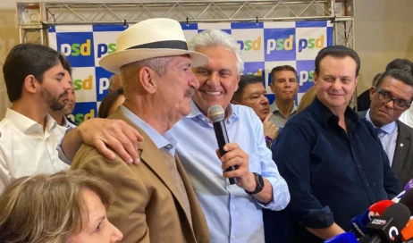 aldo-rebelo-entrevista-jornalistas-caiado.jpg