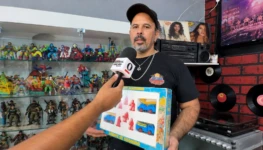 Conheça o goiano que reúne relíquias raras de brinquedos e games em um acervo de mais de R$ 1 milhão