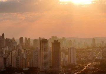 Instituto de meteorologia emite alerta para baixa umidade em Goiás