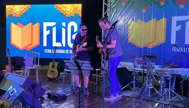 A imagem atual não possui texto alternativo. O nome do arquivo é: 1788277099-o-segundo-dia-da-flig-2024-foi-ainda-mais-movimentado-que-o-primeiro-cheio-de-atracoes-e-discus-1-1080x620-1.webp