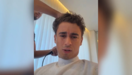 nikolas-cortando-cabelo