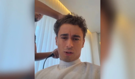 nikolas-cortando-cabelo