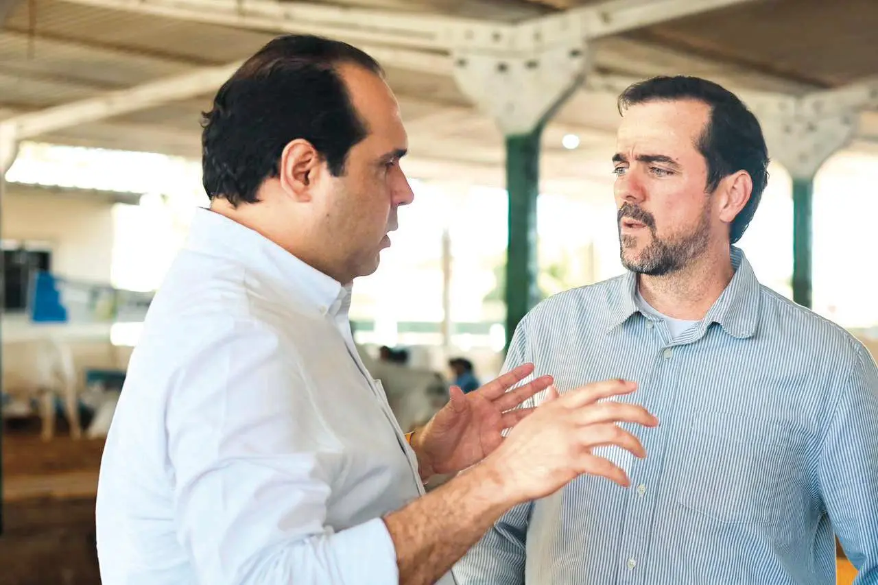 Carlos Filho e Gustavo Mendanha Foto Divulgação