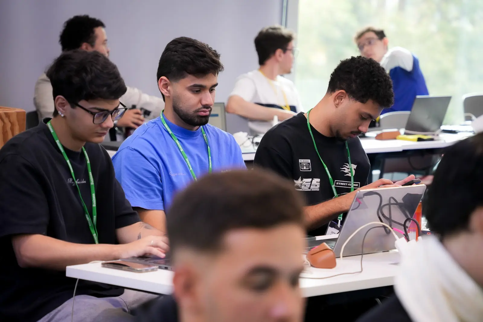 Estudantes de Goiás vencem desafio da Meta com óculos de IA para vistoria de imóveis