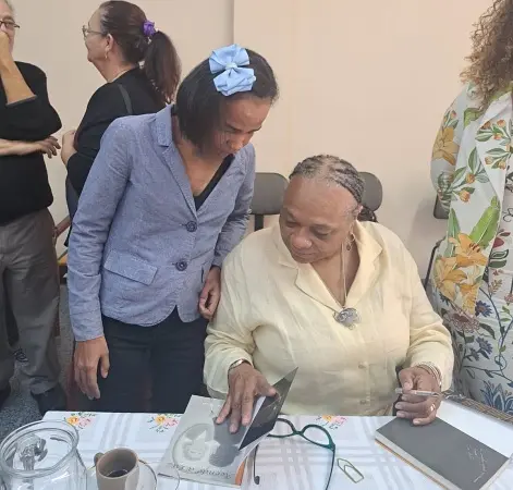 Izildinha Baptista Nogueira e Tálita foto de Candice Marques de Lima 450 k