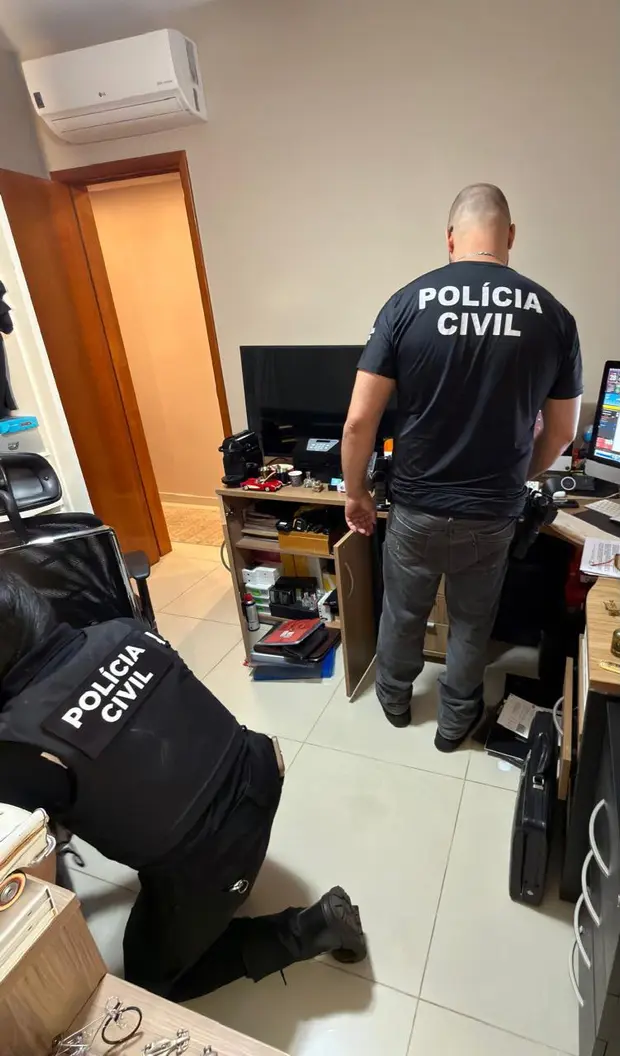 1790602397-1790602395-whatsapp-image-202
