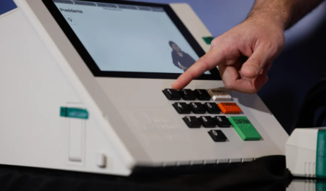 Urna-eletronica_Fernando-Frazao_Agencia-Brasil-960x540.jpg