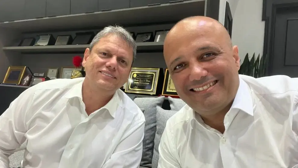Tarcísio pede voto para Major Vitor Hugo em Goiás e destaca experiência com Bolsonaro; assista