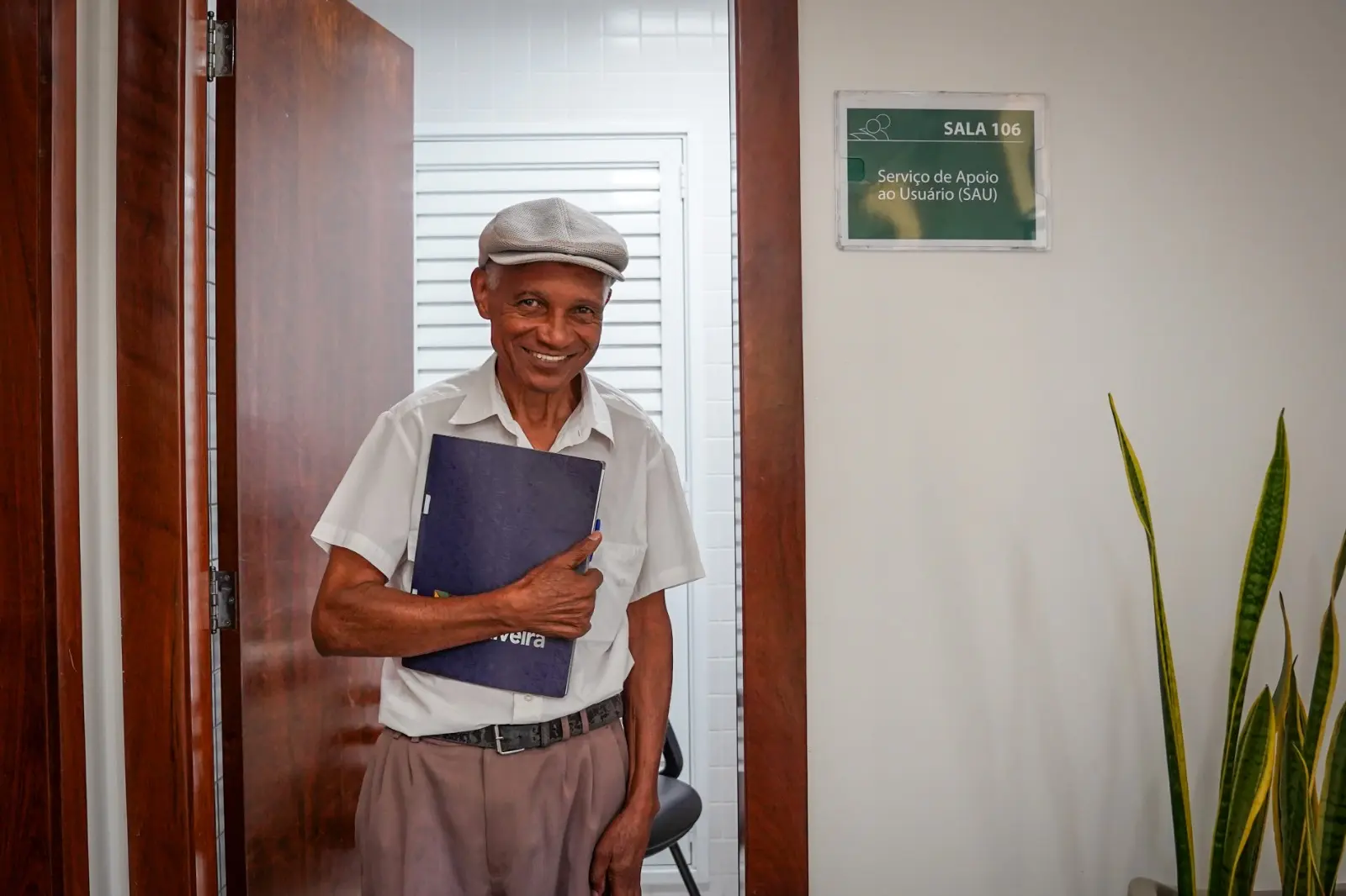 Aos 75 anos, idoso supera barreira digital para contestar descontos de R$ 600 na aposentadoria em Goiás