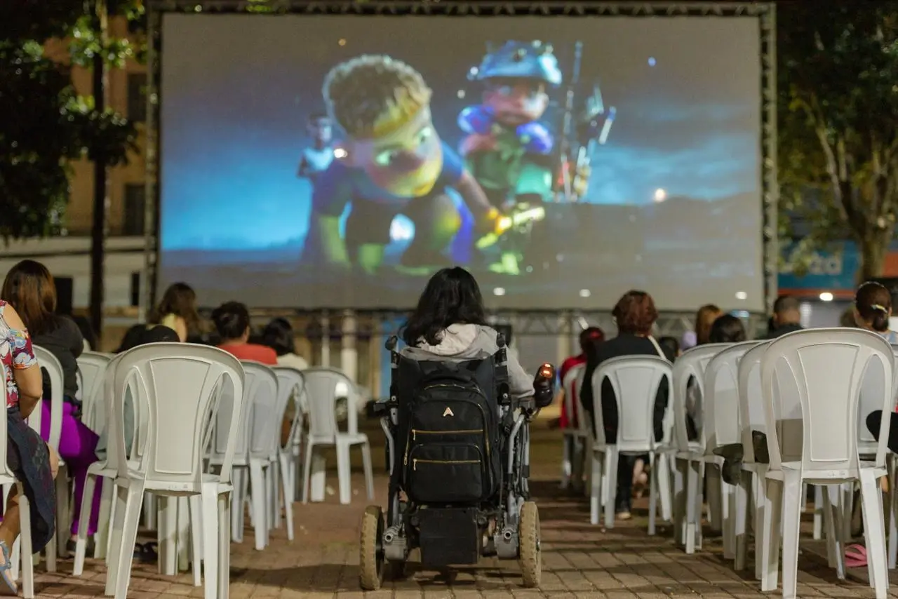 Cine Leitura do Bem leva cinema e literatura gratuitos a cinco cidades de Goiás
