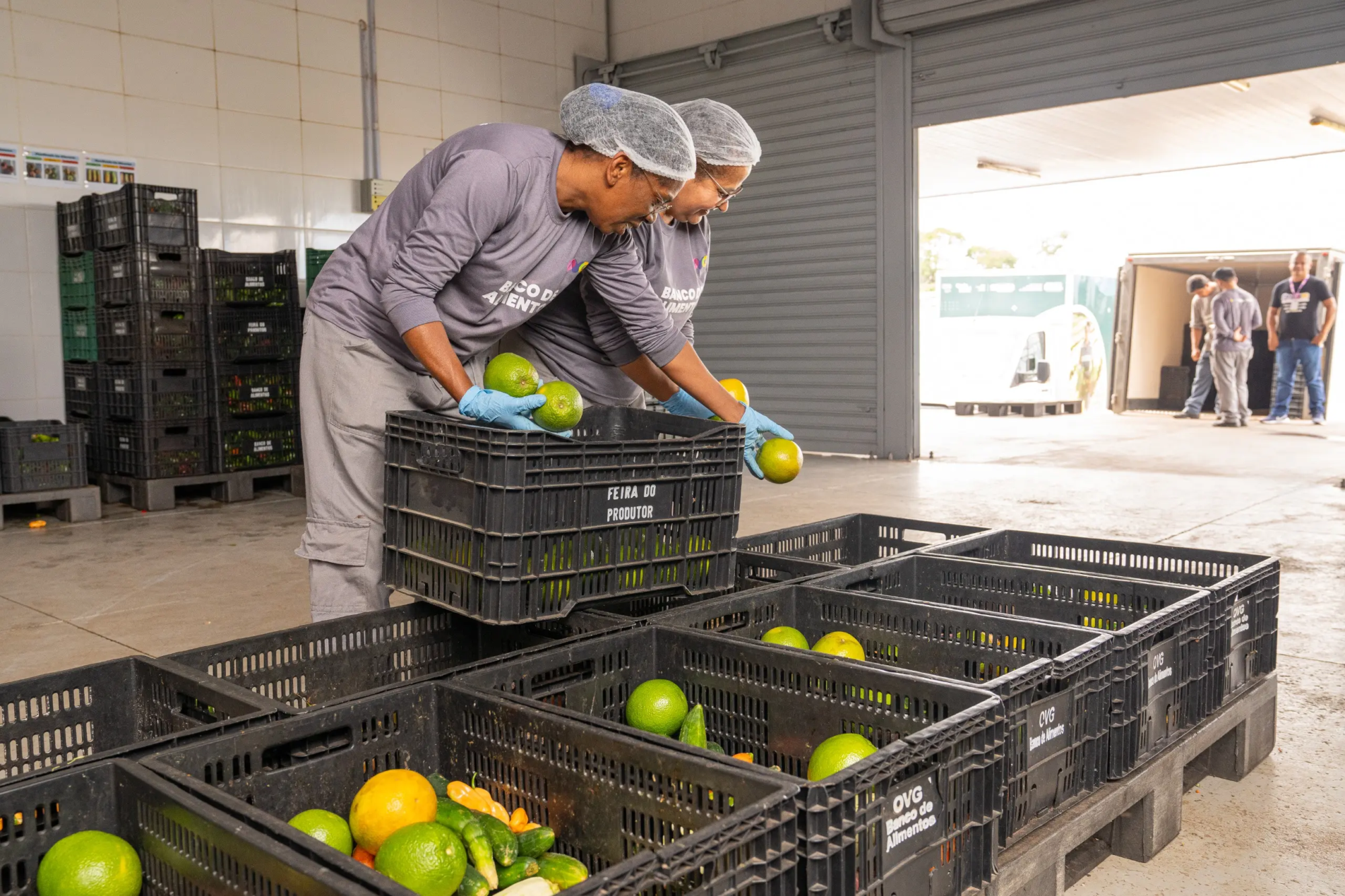 Banco de Alimentos da OVG orienta famílias sobre cadastro para receber alimentos semanalmente